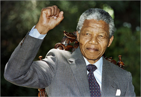 GW433, South Africa, 1990: Nelson Mandela, the day after his release from prison. He spent the first night at Archbishop Tutu's residence in Bishopscourt. ANC - African National Congress African leaders, icons, public figures, famous people,, political. P