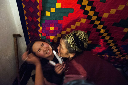 Vlad Sokhin & Noriko Hayashi exhibiting at the Suwon International Photo Festival in Korea