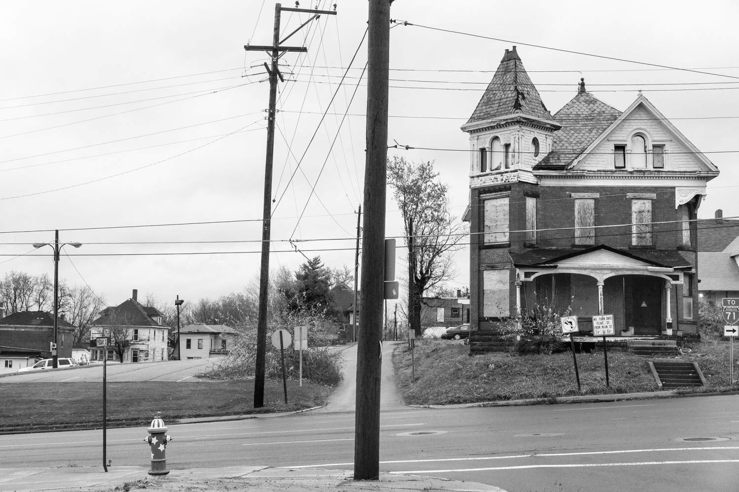 >A derelict house, Ohio.